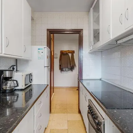 With Free Parking And Pool Apartament Marbella