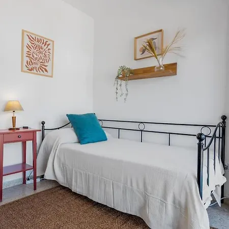 With Free Parking And Pool Apartment Marbella